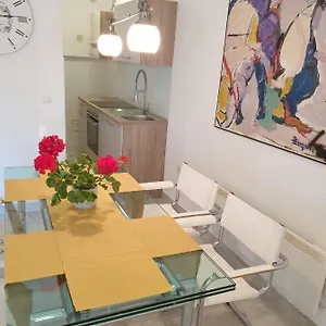 Apartman P-e, Pula